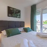 شقة Klanac No 2 *